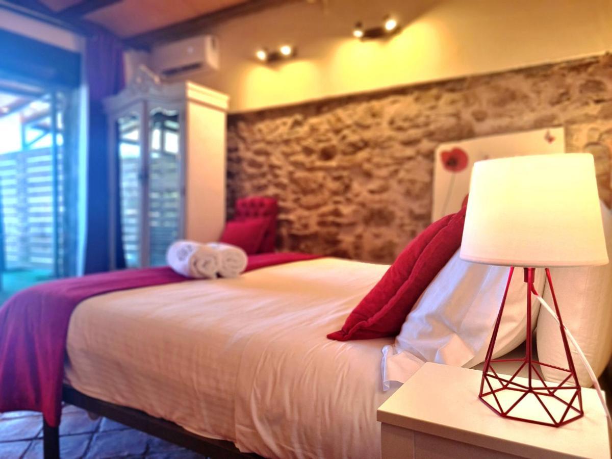 Hotel Rural & Spa Mas Prat La Vall de Bianya Rum bild